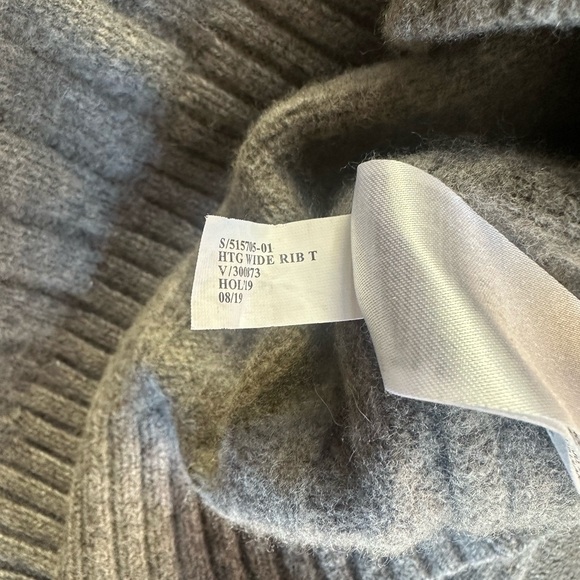 Banana Republic Heritage Collection Wide Rib Turtleneck Sweater Grey Sz Medium - Picture 7 of 7